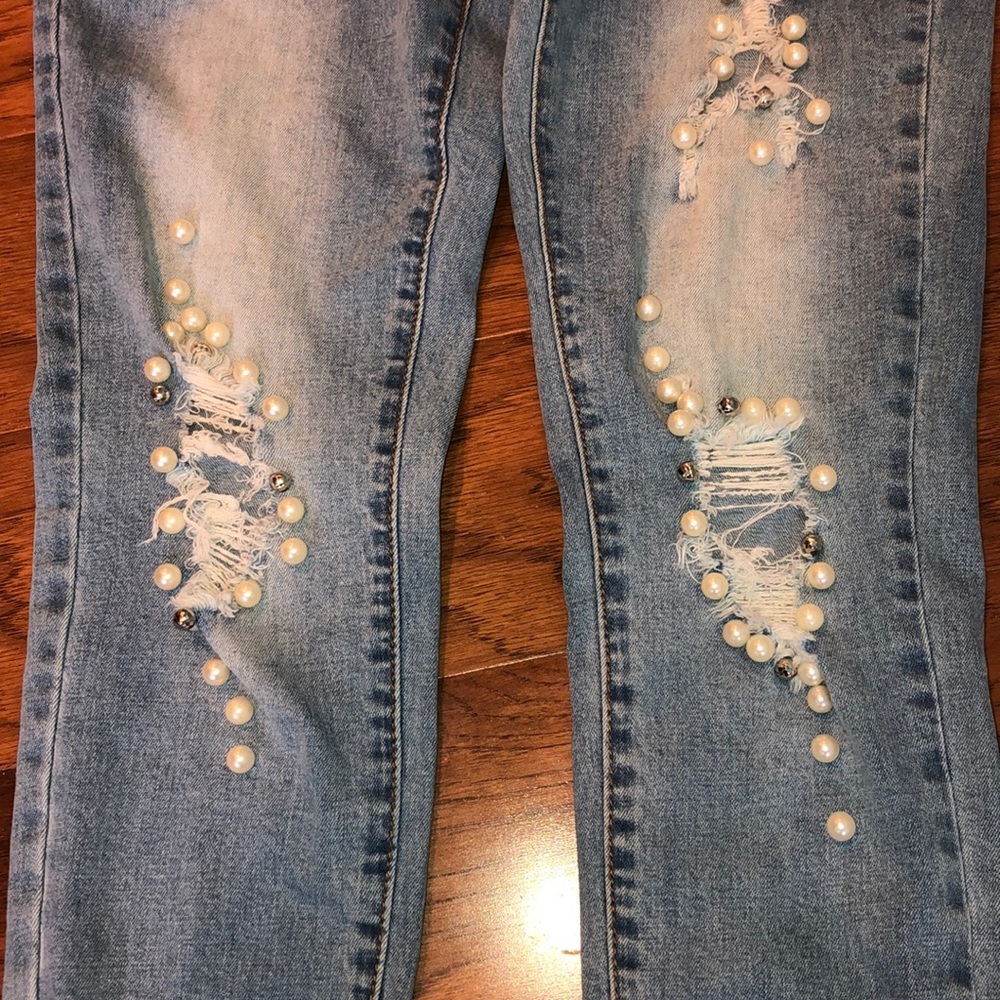 Pearl Ripped Jeans - Picture 4 of 6